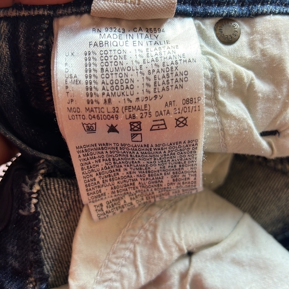Diesel Industry Women’s Magic Jeans Size W24 L32 Distressed with Patchwork - Picture 10 of 10
